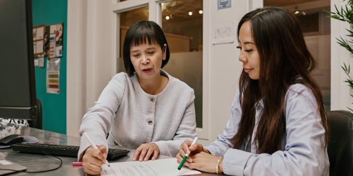 YWCA team member and program participant at YWCA Career Zone.