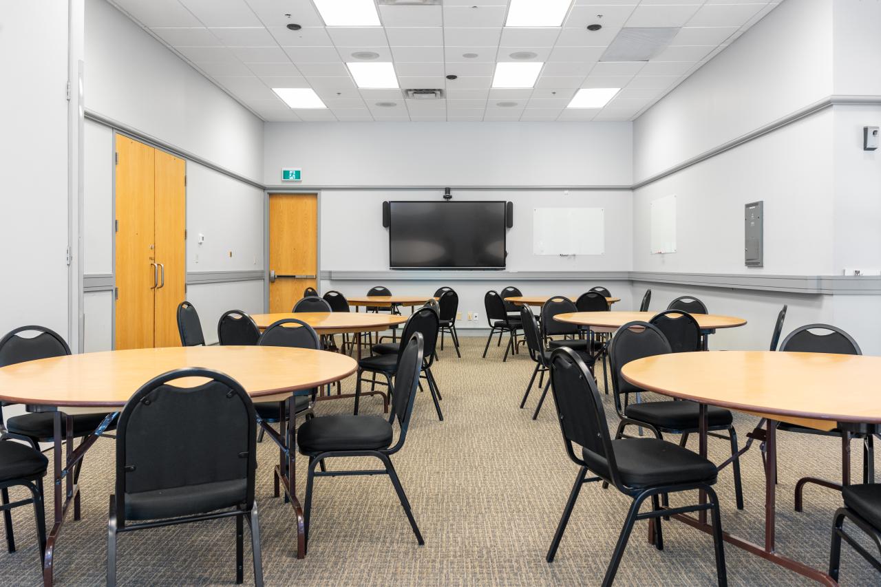 Canfor and Royal Combined room - banquet - YWCA Hotel Vancouver Meeting room rentals
