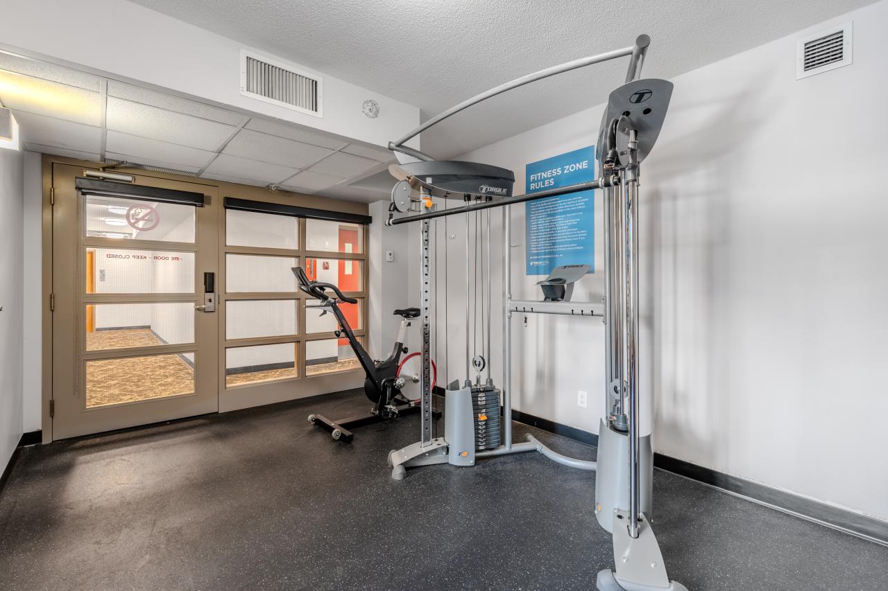 YWCA Hotel Vancouver Downtown - Fitness Room