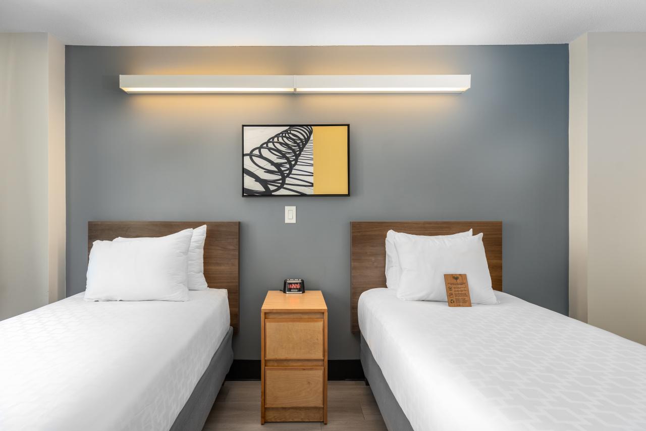 YWCA Hotel Vancouver  Downtown - Twin Room