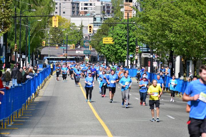 Runners in the Vancouver Marathon
