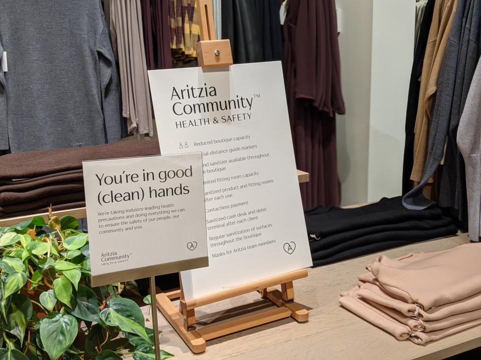 mall COVID signs