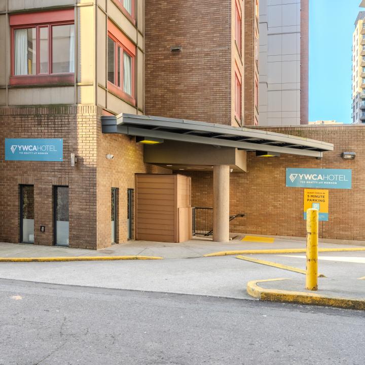 Back Entrance - 5-Minute Drop Off - YWCA Hotel Vancouver