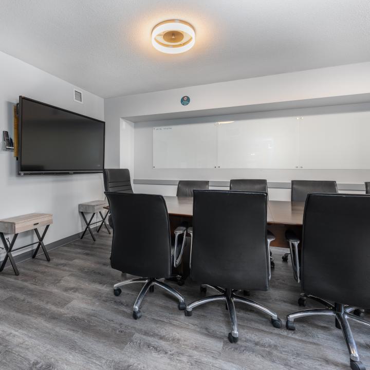 7th floor boardroom - YWCA Hotel Vancouver Meeting room rentals