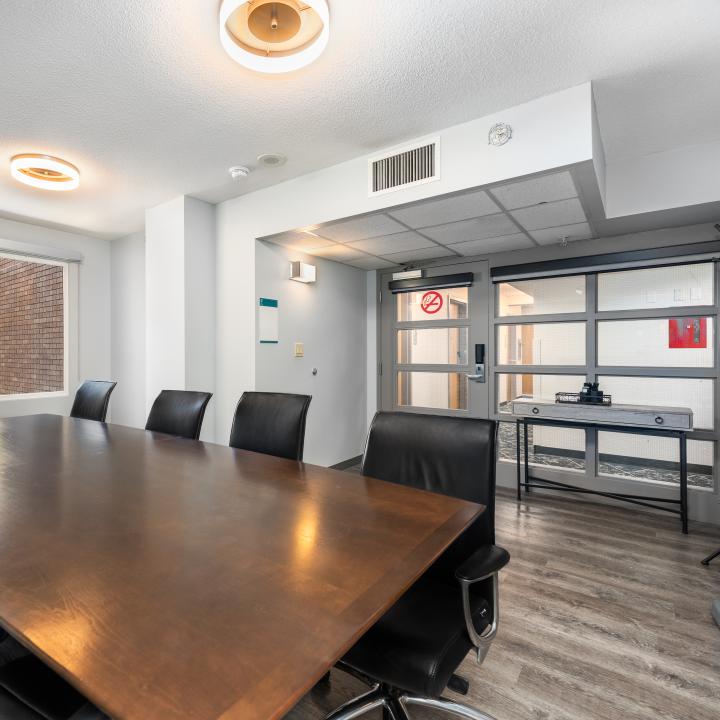 7th floor boardroom - YWCA Hotel Vancouver Meeting room rentals