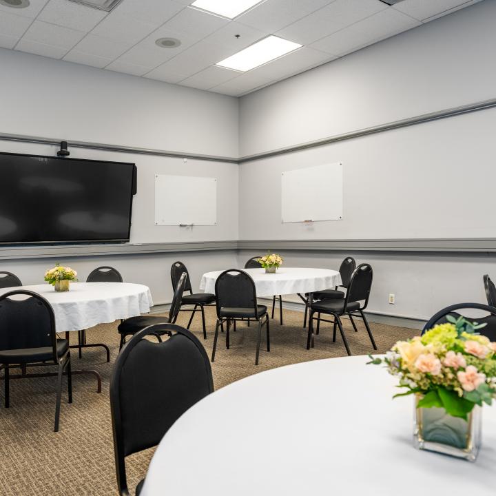 Canfor and Royal Combined room - banquet - YWCA Hotel Vancouver Meeting room rentals