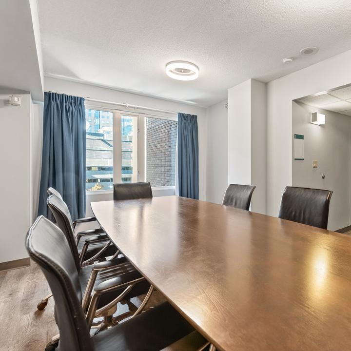 7th floor boardroom - YWCA Hotel Vancouver Meeting room rentals